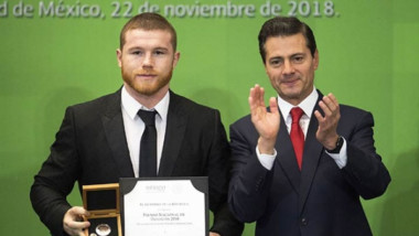 ‘Canelo’ Álvarez recibe el Premio Nacional de Deportes 2018