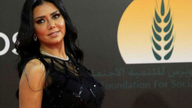 Egipto enjuiciará a actriz por usar vestido que ‘incita a libertinaje y lujuria’
