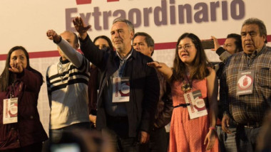 Desbancan a Polevnsky de la dirigencia de Morena