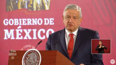 López Obrador propondrá eliminar puentes por fechas históricas
