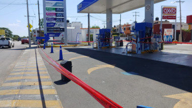 Suspenden gasolinera, responde quitando los sellos