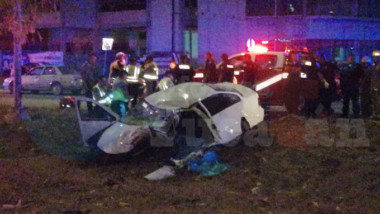 Muere al chocar su automóvil en Periférico