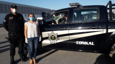Alcaldes reciben nuevos vehículos de la policía