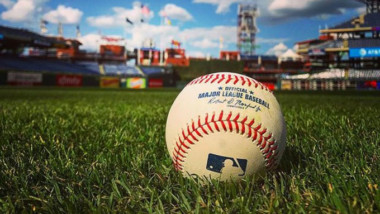 Grandes Ligas aplazan inicio de temporada por Covid-19