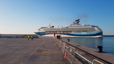 Atenderán en Yucatán a turista británico en estado crítico por coronavirus