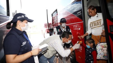 Revisión sanitaria a pasajeros que llegan vía terrestre a Yucatán