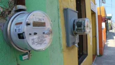 CFE sube tarifas eléctricas para el sector doméstico 4%