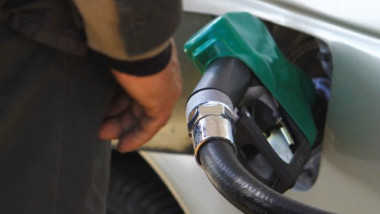 Pemex vende petróleo con pérdidas, pero la gasolina no bajará de precio