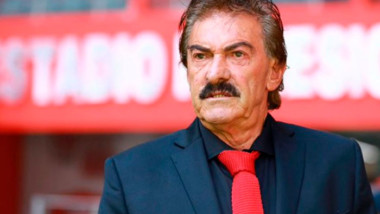 Ricardo La Volpe anuncia su retiro como director técnico