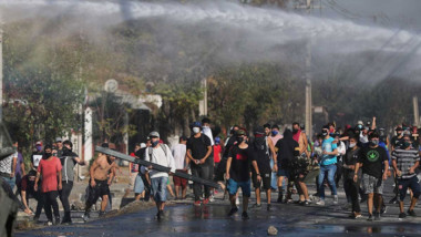 Disturbios sacuden a Chile: ‘Tenemos hambre’