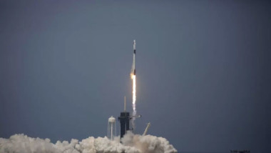 Cápsula Dragon de SpaceX llega con éxito a la Estación Espacial Internacional