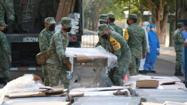 Distribuyen más de 22 toneladas de insumos y equipo médico en la Península de Yucatán Mérida