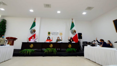 Diputados yucatecos piden garantizar empleo a personal de salud contratado durante la pandemia