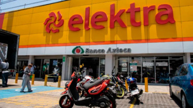Elektra sólo puede operar sus servicios financieros: STPS