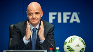El spray para árbitros podría llevar a prisión al presidente de la FIFA