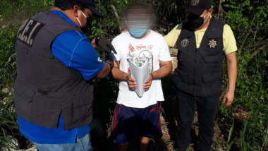 Por fin detienen a vendedor de alcohol adulterado de Acanceh