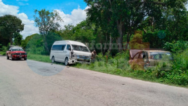 Sacan del camino a Chevy en la Umán- Oxholón