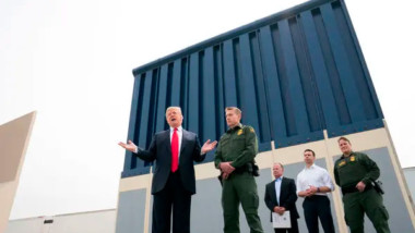 Donald Trump aseguró que el muro con México frenó el paso de COVID-19 a EEUU