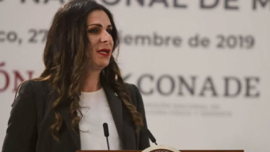 Detienen a empresarios que acusan a Ana Guevara de extorsión