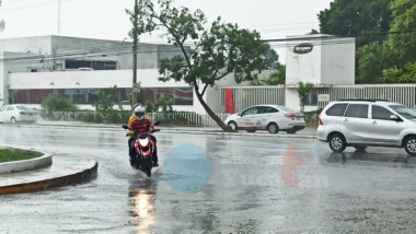 Seguirán las lluvias en la Península por onda tropical no. 15