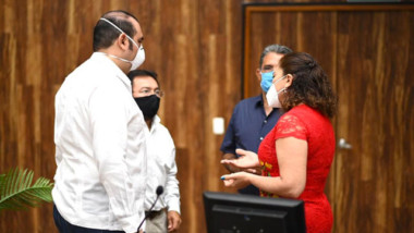 Diputados llamarían a comparecer al Secretario de Salud