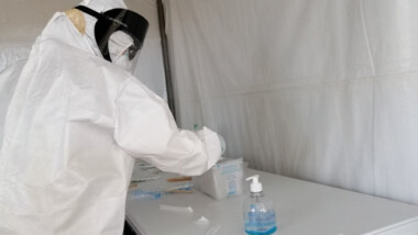 Reportan 230 nuevos contagios y 376 hospitalizados