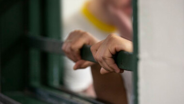 Envían a prisión a mujer que acuchilló a su novio en Tizimín