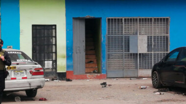 Al menos 15 detenidos en fiesta clandestina en Perú dan positivo al coronavirus; hay 13 muertos