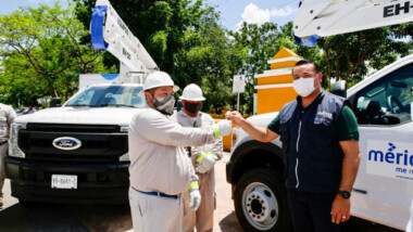 Servicios Públicos Municipales estrena grúas para alumbrado público