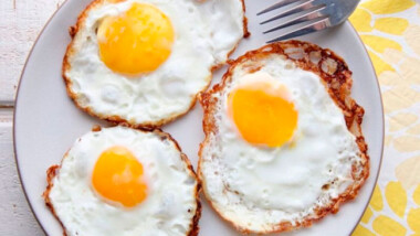 ¿Cuántos huevos se recomienda comer a la semana?