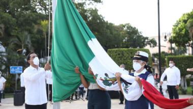Con homenaje a las víctimas del Coronavirus realizan ceremonia cívica por el 210 aniversario del inicio de la Independencia de México