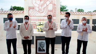 Trovadores Ricardo Jiménez y Rodolfo Santos reciben Medalla “Ricardo Palmerín”