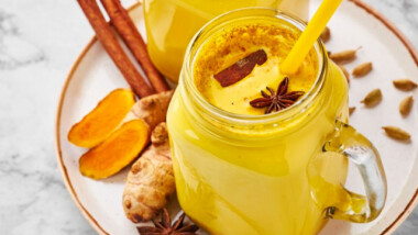 ¿Qué es la leche dorada y para qué sirve?