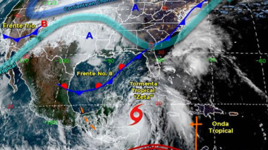 La tormenta tropical Zeta se fortalece, provocará fuertes lluvias en la Península de Yucatán