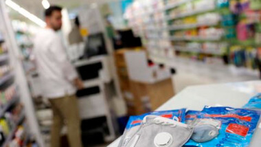 Cubrebocas con válvula es poco eficiente para evitar contagios: SSa
