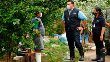 Recorre Renán Barrera calles y casas de Noc Ac