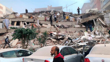 Fuerte sismo de magnitud 7 en Turquía y Grecia