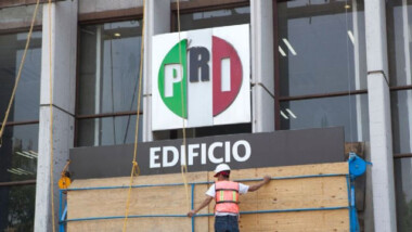 El INE analiza multar al PRI con 84 mdp por intento de vender el padrón electoral