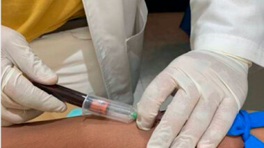 México firma con CanSino y Pharma acuerdo de precompra de 35 millones de vacunas para covid-19