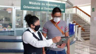 Ante síntomas como fiebre, dolor en el pecho o sensación de falta de aire, hay que solicitar atención médica inmediata