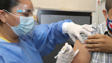 Vacunas Pfizer será para personal médico yucateco