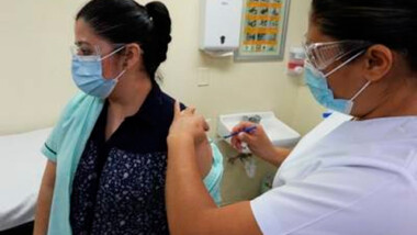IMSS ha aplicado casi 7 millones de vacunas contra la influenza estacional