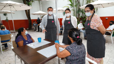 Donan vehículo al Comedor Comunitario Refettorio Mérida