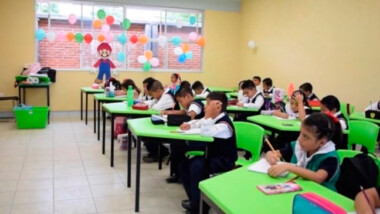 AMLO llama a Campeche y a Chiapas a abrir escuelas