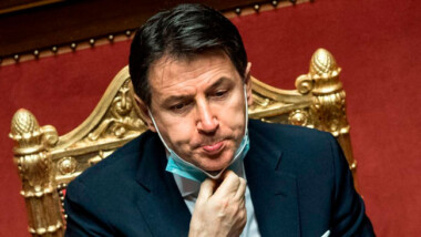 Giuseppe Conte renuncia como primer ministro de Italia