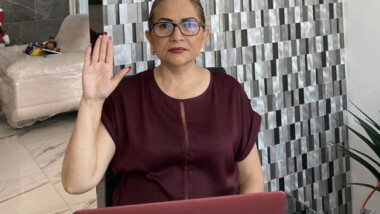 Se va Alejandrina León del PRI, busca hueso en Morena