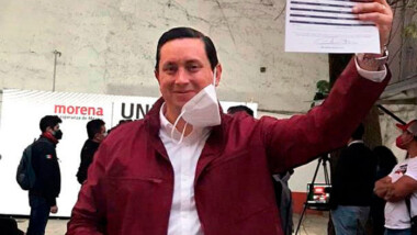 Rafael Echazarreta busca romper con el bipartidismo en Mérida