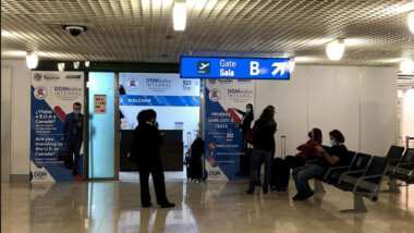 Amplían horario para pruebas anticovid en el aeropuerto de Mérida