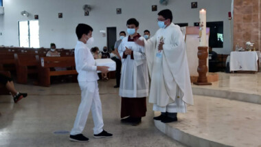 Regularizan ceremonias religiosas en Yucatán