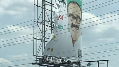 Vandalizan propaganda de Marín